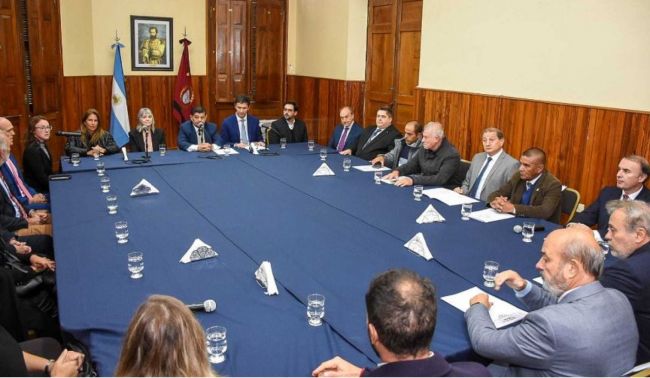 Reunión en el Senado