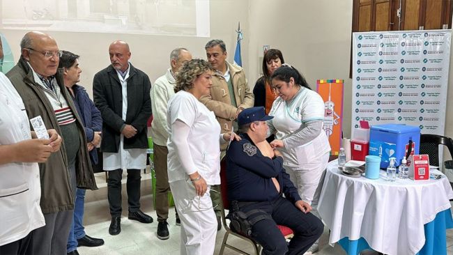 Vacuna contra el dengue