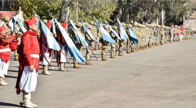 Formación por el Día del Ejército