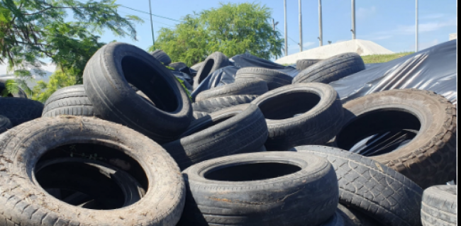 Neumáticos en desuso