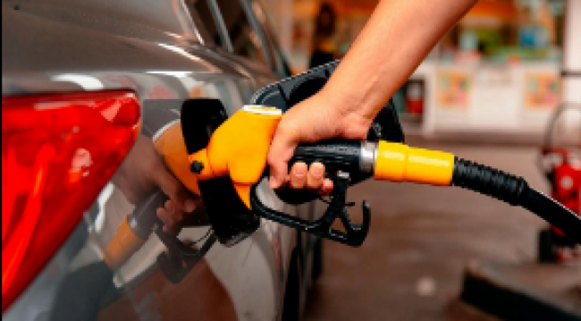 Otra vez sube la nafta