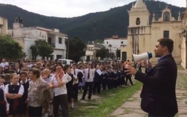 Simulacro en la vereda del convento San Bernardo