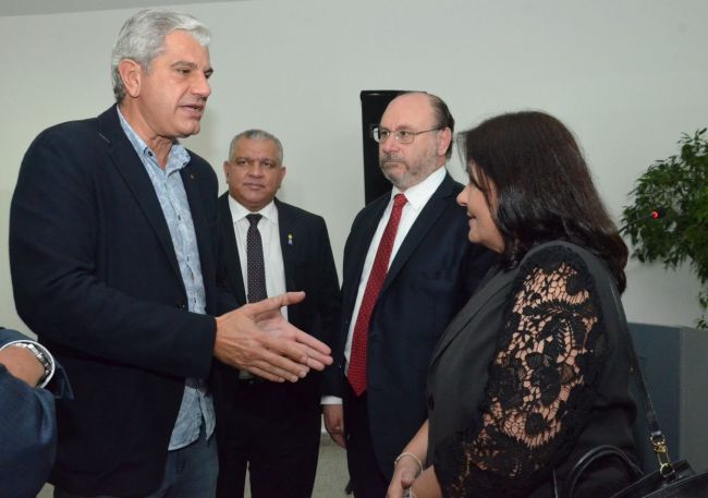 Zottos con la presidenta del Consejo Nacional de la Magistratura