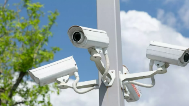 Sorprendido por cámaras de seguridad