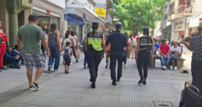 Policías en las calles