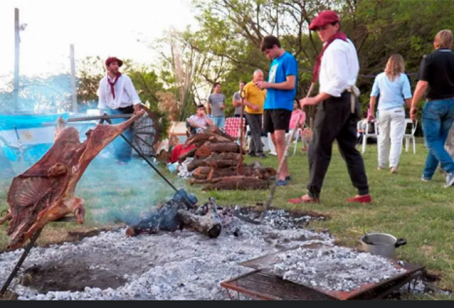 Las actividades incluyen el concurso del asador en El Carril