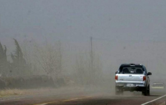 Fuertes vientos y cortes de electricidad