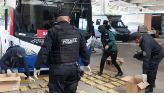 Droga en un colectivo