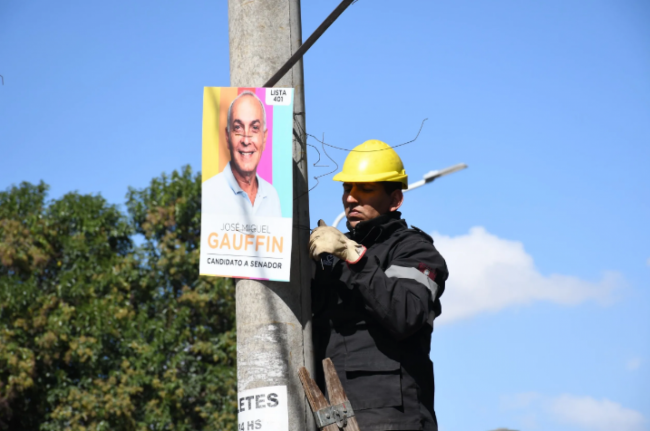 Retiro de cartelería