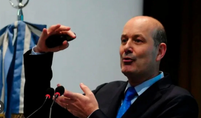 El ajuste de Sturzenegger