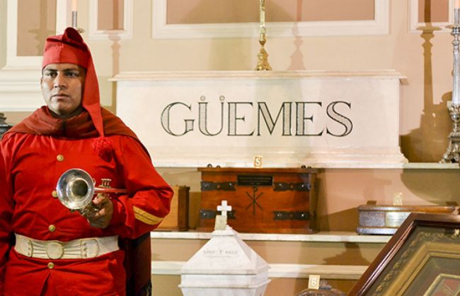 Acto en el Panteón de las glorias del norte