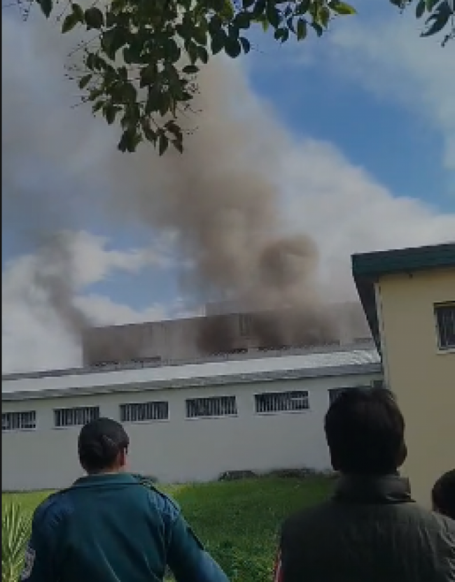 Fuego en la alcaidía