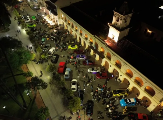 Fierros en plaza 9 de julio