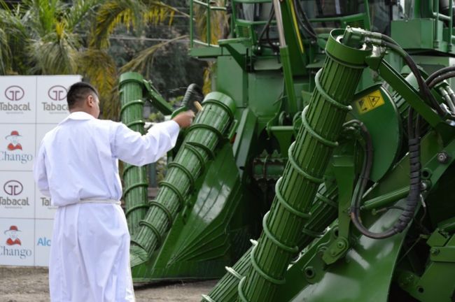 Bendición de maquinaria