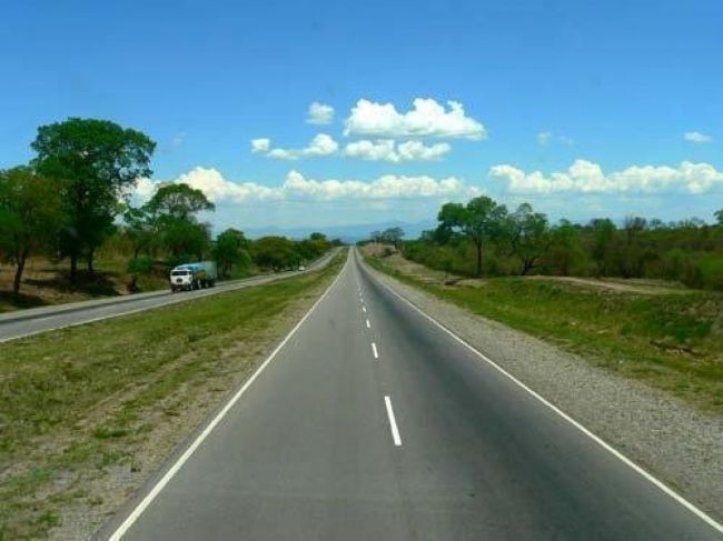 Autopista de acceso a Salta