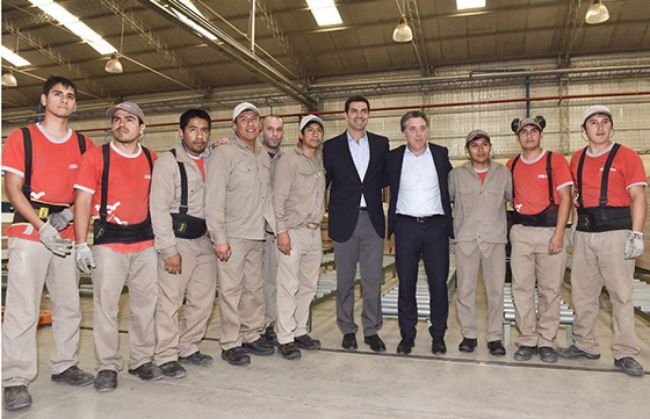 Urtubey y el ministro de economía de la Nación en el Parque Industrial