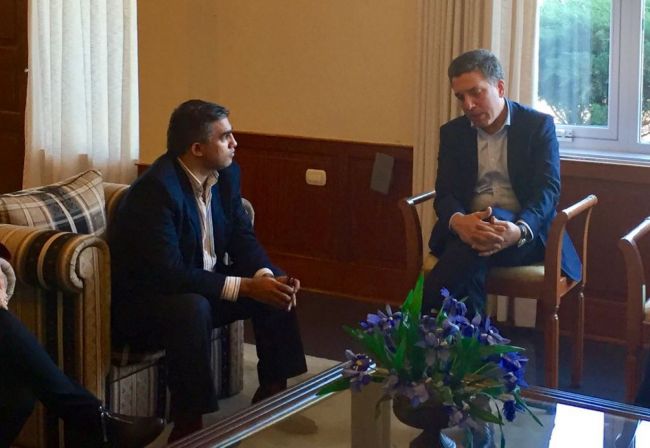 Reunión sin anuncios pero a puro optimismo