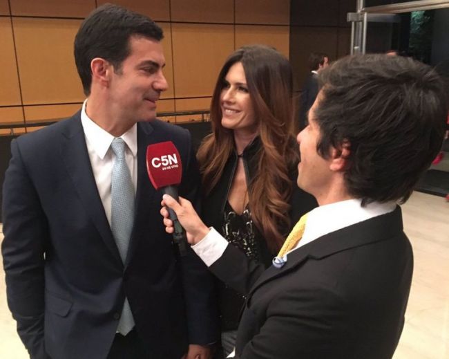 Urtubey e Isabel Macedo a la llegada a la cena de Conciencia