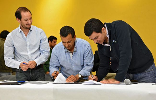 Pese al feriado el Gabinete trabajó con las autoridades de Orán