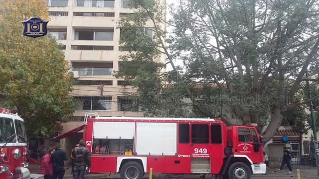 Los bomberos trabajando en el lugar