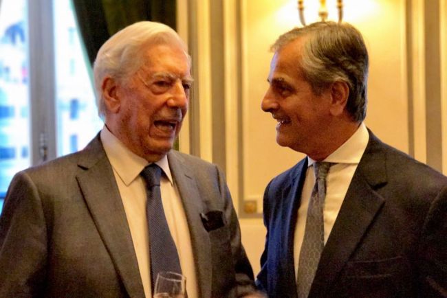 Vargas Llosa recibió a legisladores argentinos