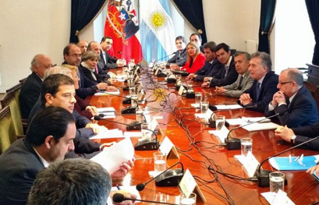 Encuentro de las dos delegaciones