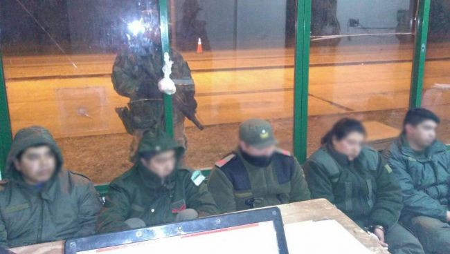 Gendarmes detenidos