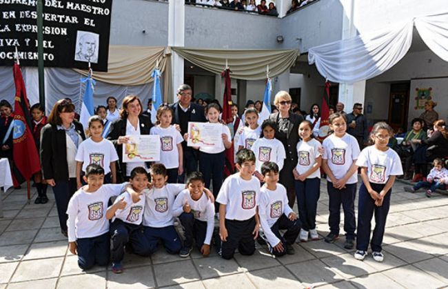 Acto por el día del maestro