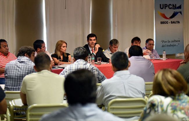 Urtubey con representantes gremiales