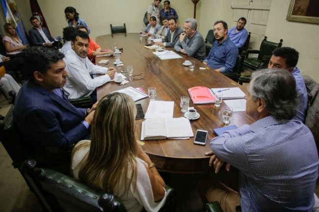 Reunión por el precio del boleto