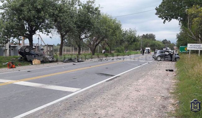 Tremendo impacto entre ambos vehículos