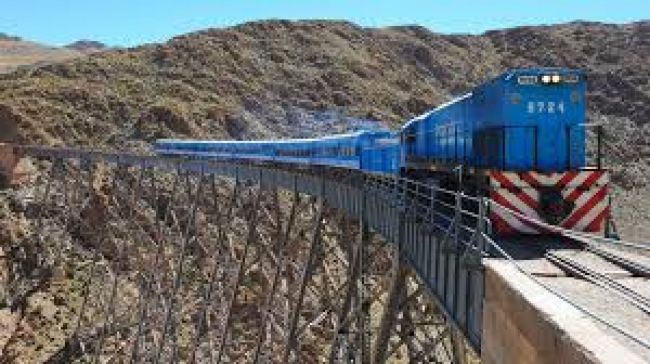 Postal del Tren a las Nubes