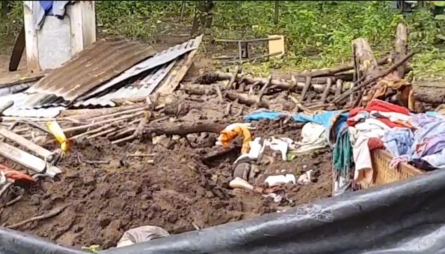 Vivienda derrumbada   Crédito Foto: Raúl Costes