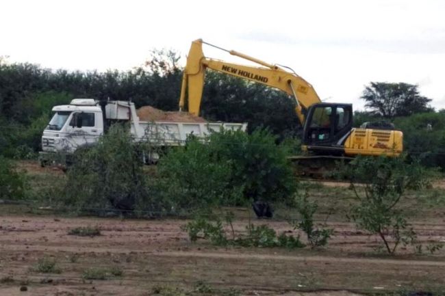 Trabajo de Vialidad Provincial en Santa Victoria Este
