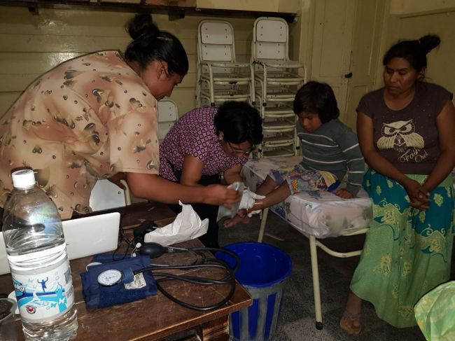 Asistencia a evacuados en Aguaray