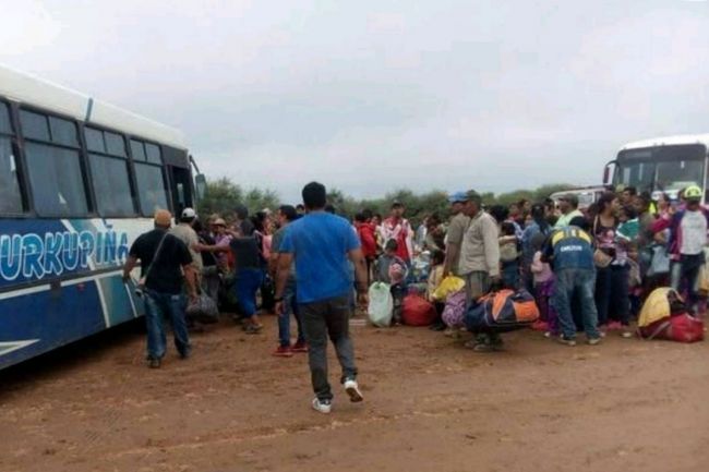 Operativo de transporte de evacuados
