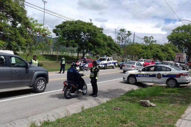 Puesto de control vial