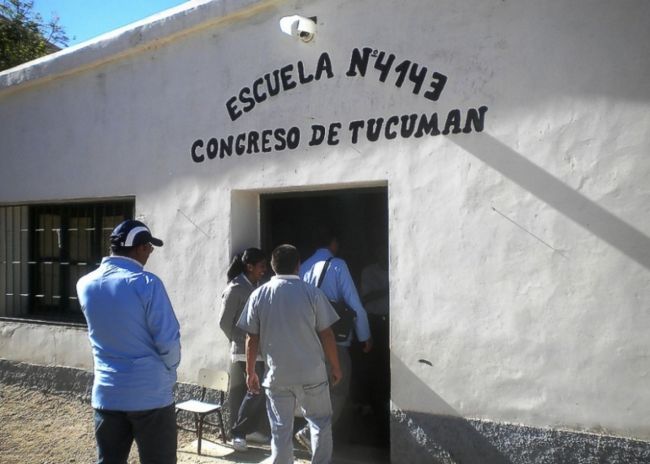 Una de las escuelas ubicada en zona de inundaciones