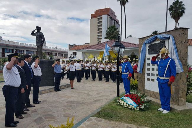 Acto en la Jefatura de Policía