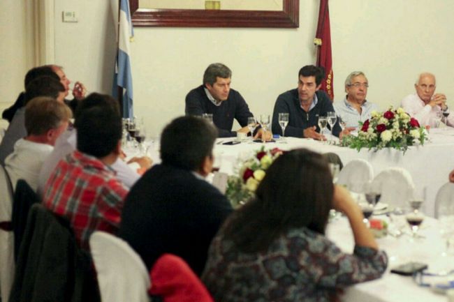 Reunión con Diputados