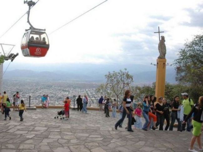 Fin de semana largo con récord de turistas