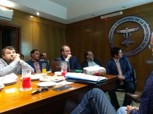 Reunión en la Cámara de Comercio