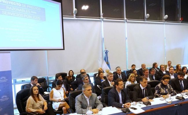 Tarifas y pulseada con Cambiemos