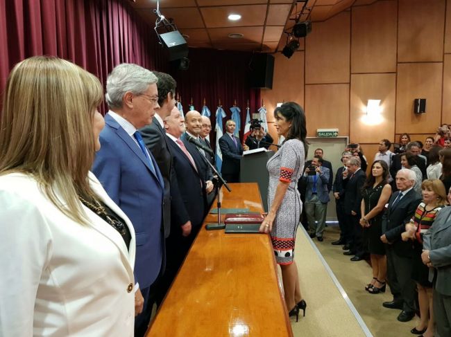 Ovejero presta juramento
