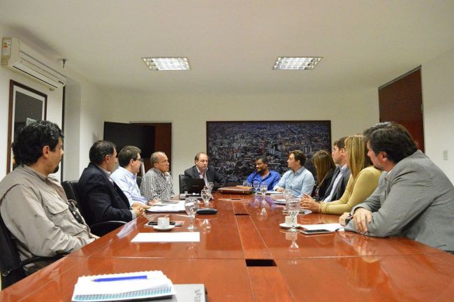 El intendente Leiva con el equipo de secretaría de Gobierno