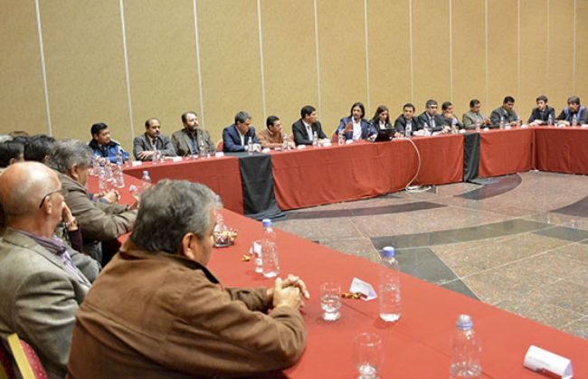 La discusión será con cada sector de la administración