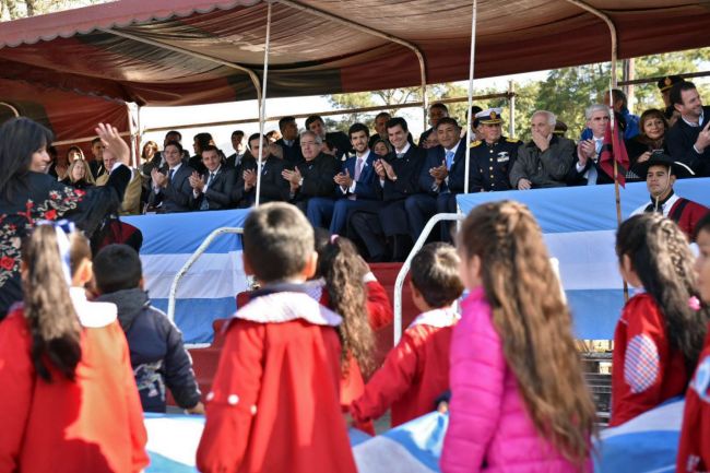 Desfile en San Lorenzo