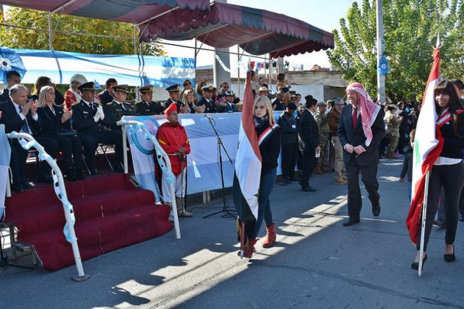 Desfile cívico en B° 25 de mayo