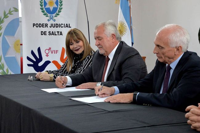 Acto en el Polo Integral de Mujeres