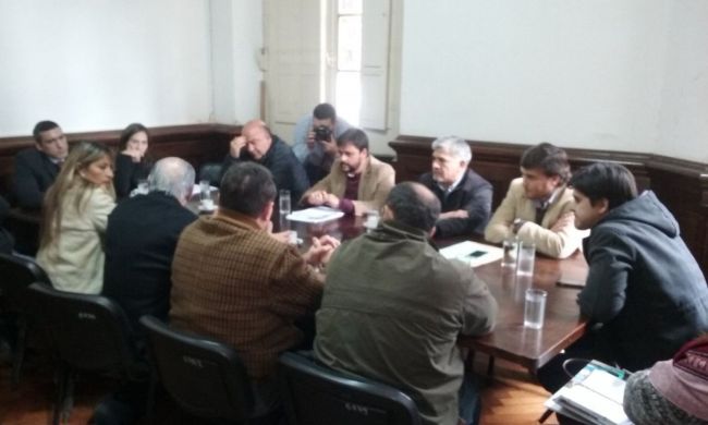 Reunión en la legislatura provincial